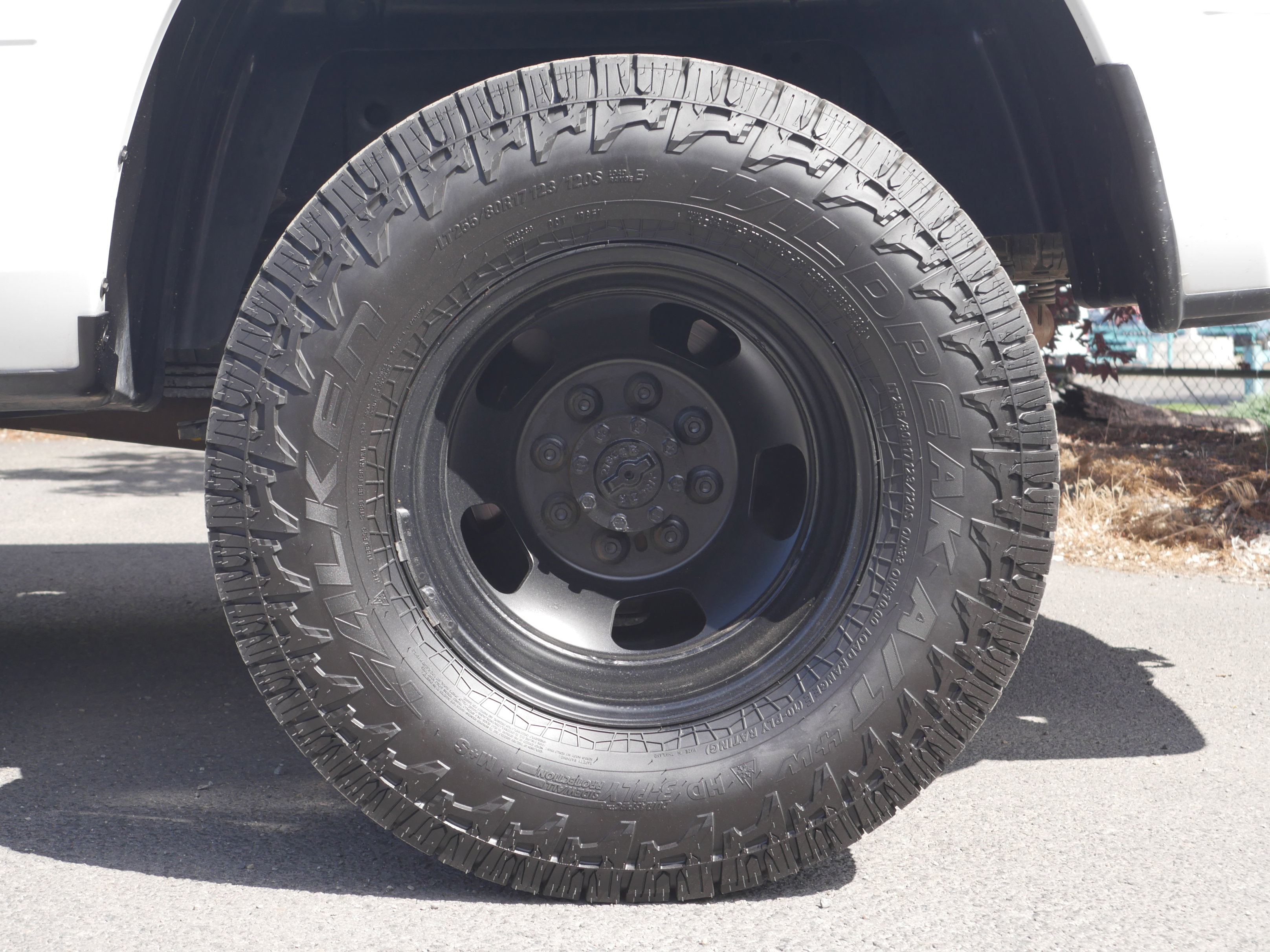 Used 2018 RAM 3500 SLT AWD/4WD image 16