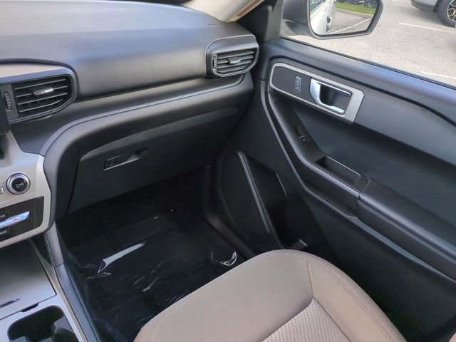Certified 2023 Ford Explorer 2WD image 17