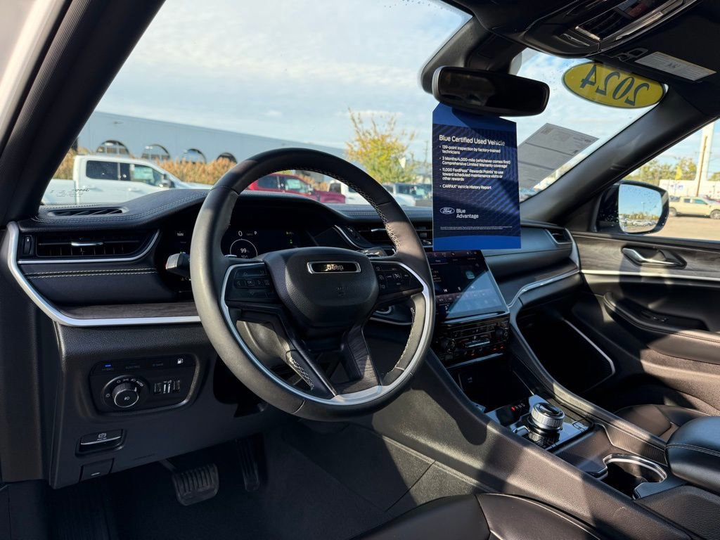 Used 2024 Jeep Grand Cherokee Limited 4xe image 34