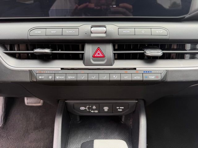 Used 2025 Kia K4 LXS FWD image 17