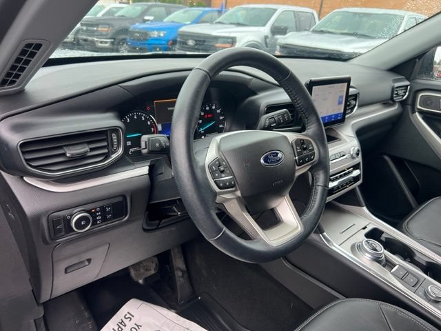 Certified 2023 Ford Explorer XLT w/ Equipment Group 202A AWD/4WD image 8