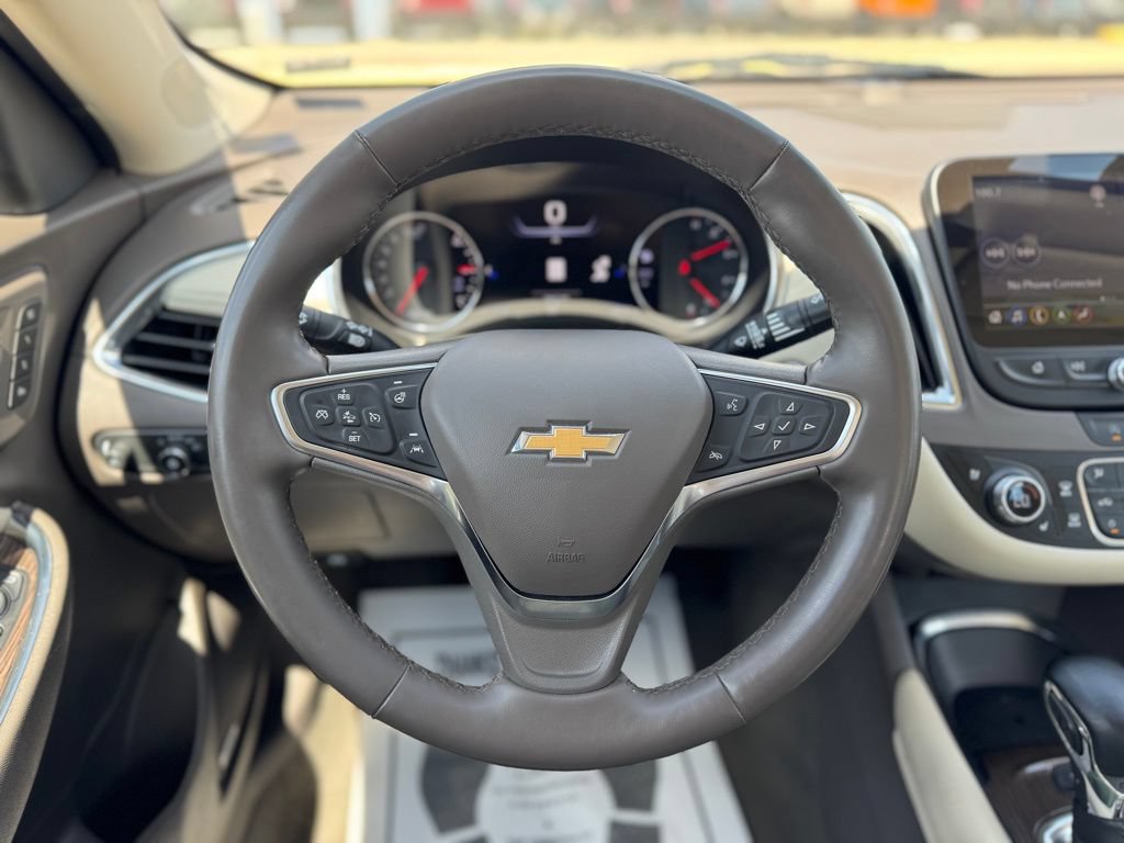 Used 2024 Chevrolet Malibu LT FWD image 15