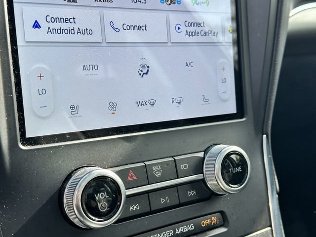 Certified 2022 Ford Edge Titanium image 24