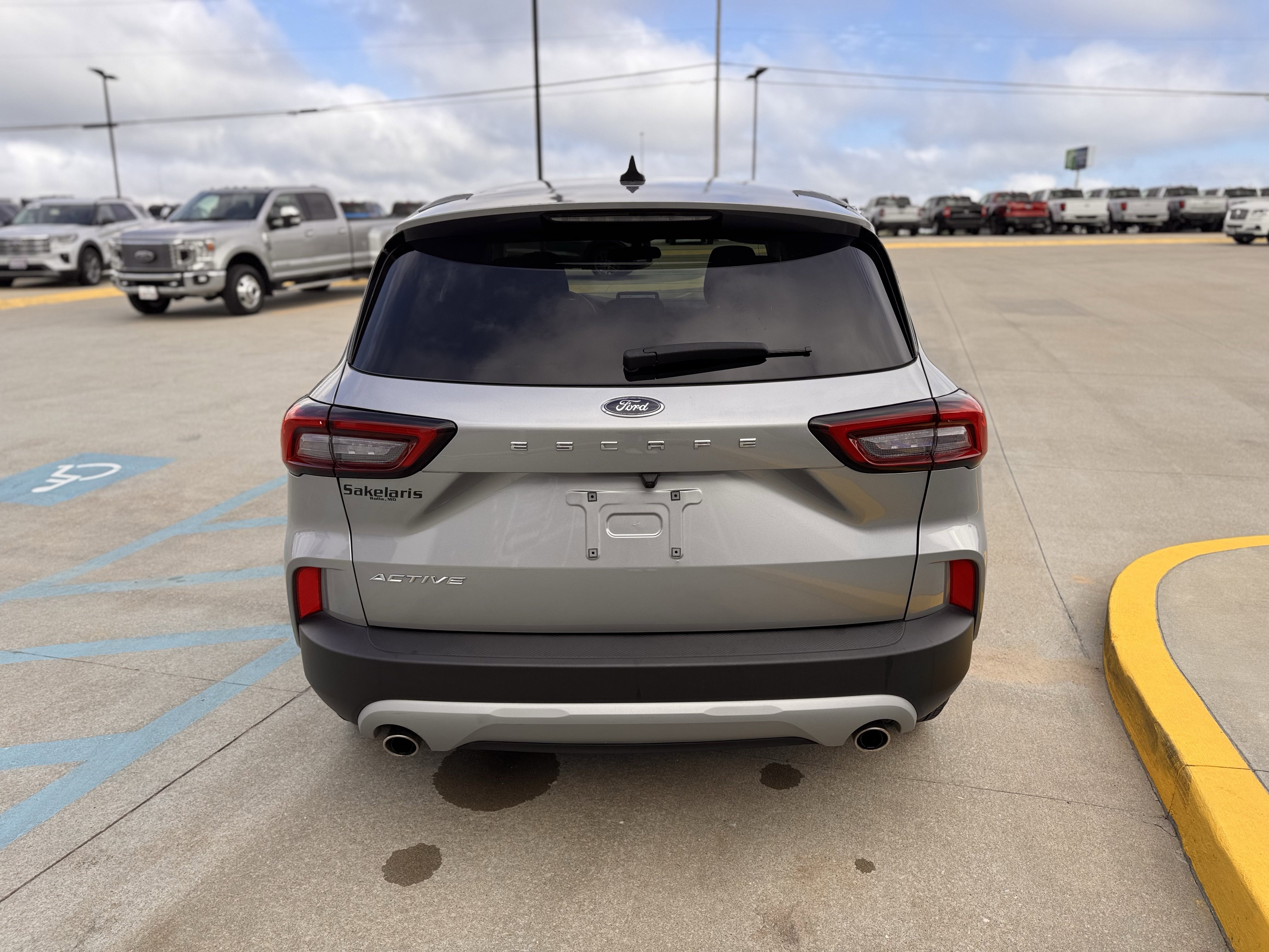 Certified 2024 Ford Escape Active w/ Cold Weather Package image 4