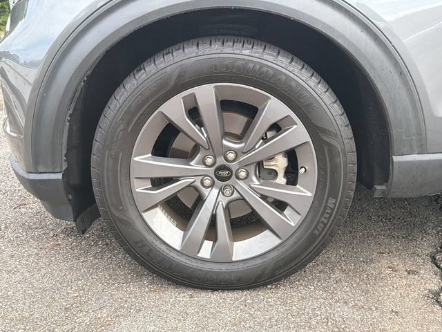 Certified 2021 Ford Explorer XLT w/ Equipment Group 202A RWD image 13