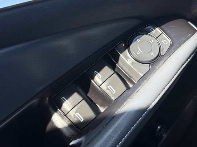 Used 2018 Buick Enclave Essence FWD image 26