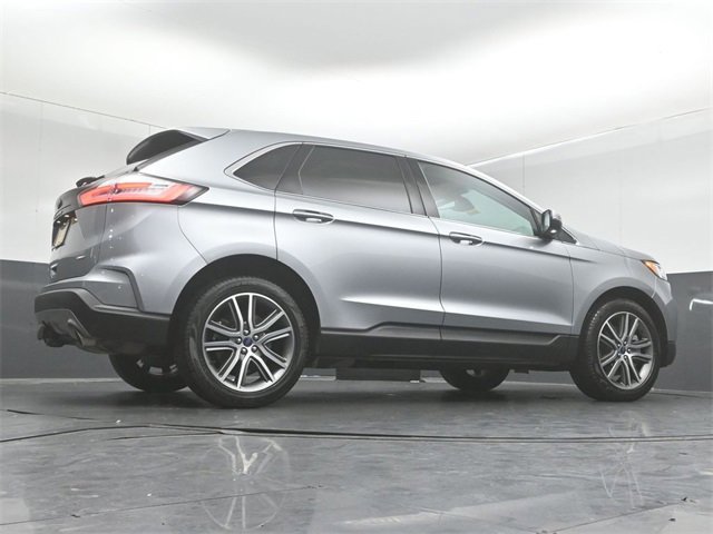 Certified 2022 Ford Edge Titanium w/ Class II Trailer Tow Package image 14