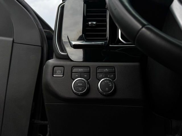 Used 2023 GMC Sierra 1500 SLE w/ Enhanced Capability Package AWD/4WD image 13