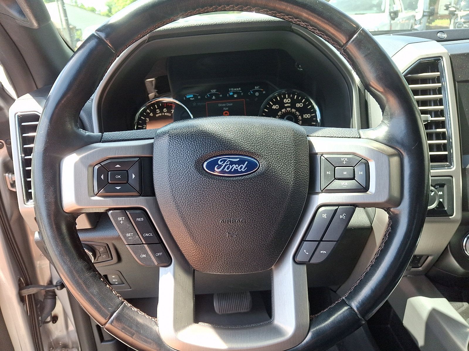 Certified 2018 Ford F150 Platinum AWD/4WD image 21
