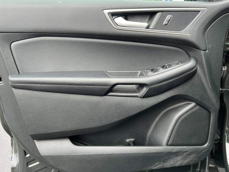 Certified 2022 Ford Edge SEL w/ Convenience Package image 20
