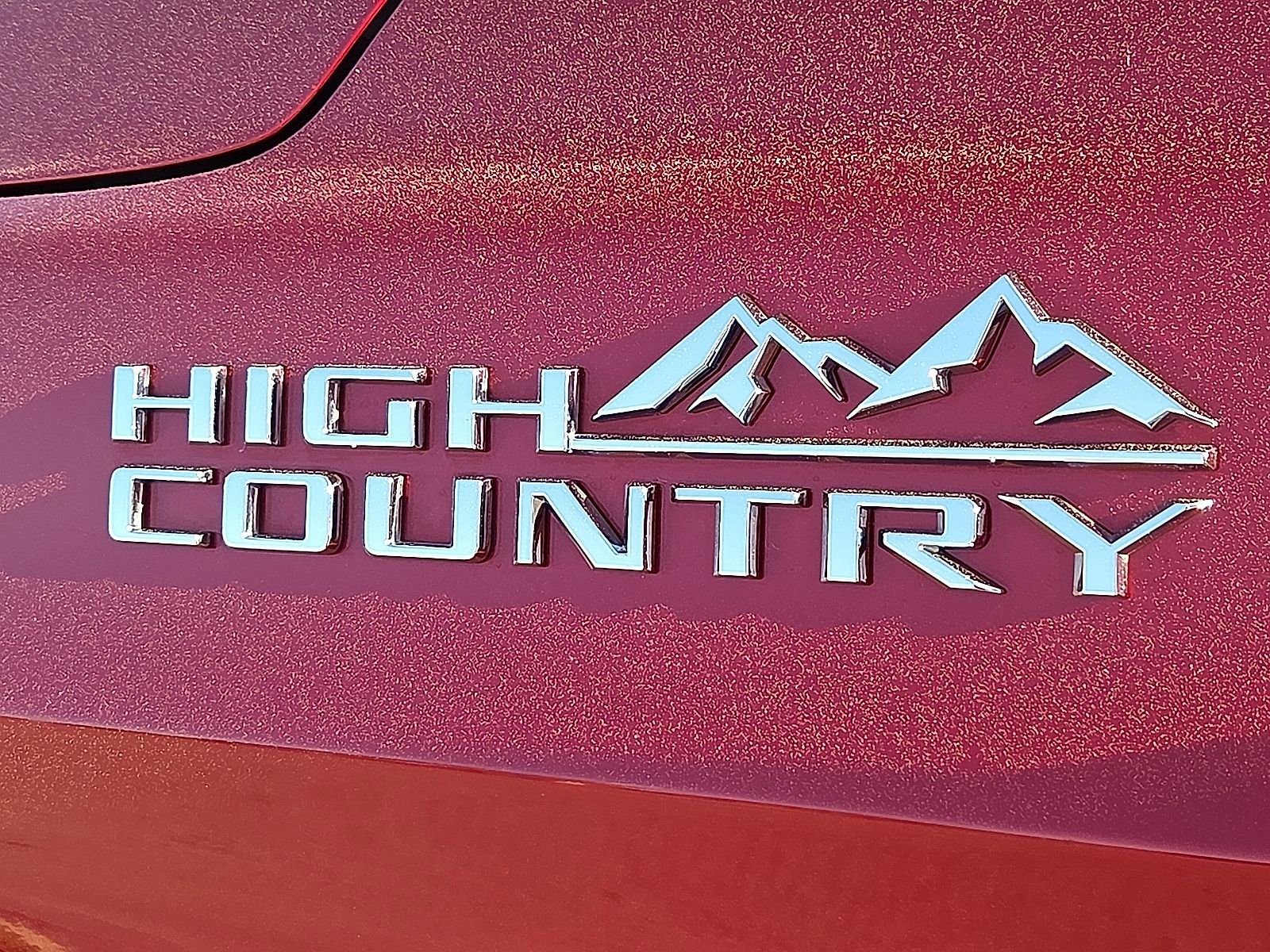 Used 2022 Chevrolet Suburban High Country AWD/4WD image 9