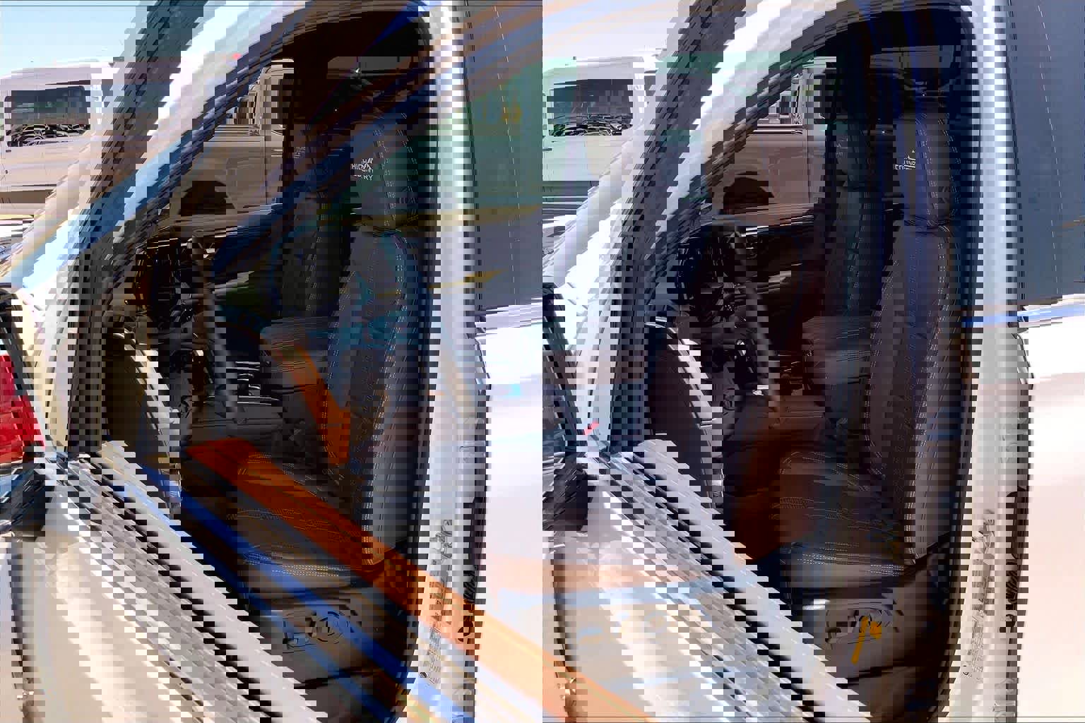 Used 2025 Chevrolet Tahoe High Country image 10