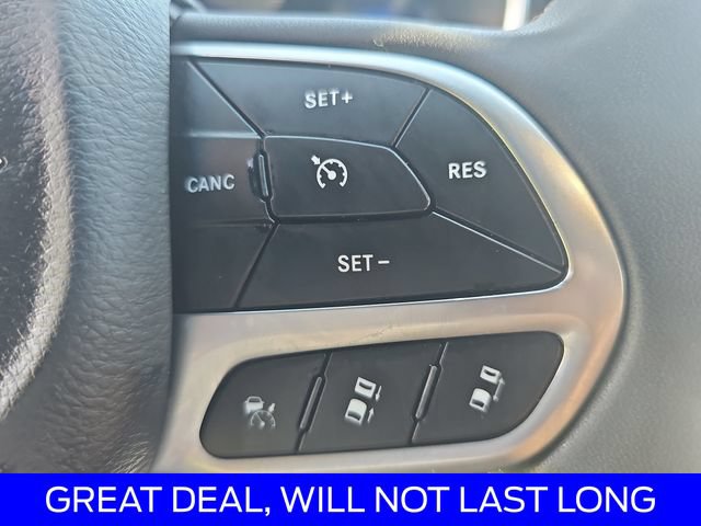 Used 2022 Chrysler Pacifica Pinnacle AWD/4WD image 18