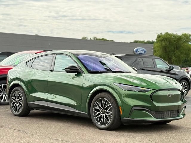 Certified 2025 Ford Mustang Mach-E Premium AWD/4WD image 35