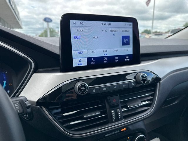Certified 2022 Ford Escape SEL w/ Technology Package AWD/4WD image 20