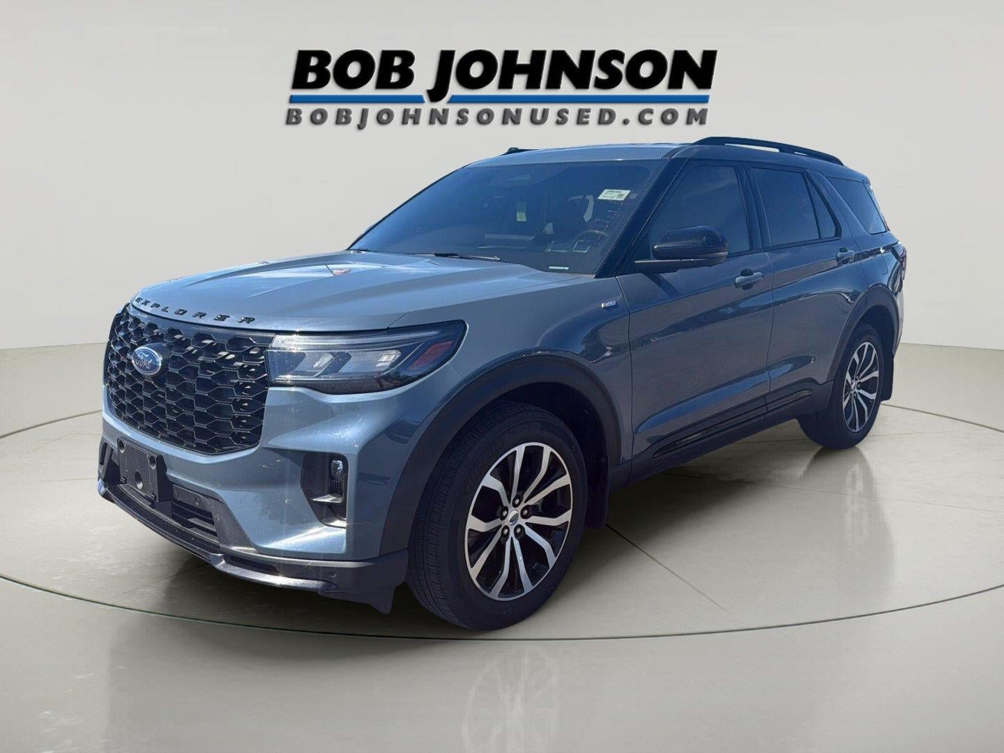 Certified 2025 Ford Explorer ST-Line AWD/4WD image 3