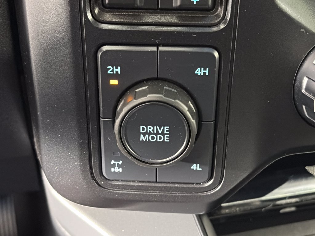 Certified 2025 Ford F350 Lariat AWD/4WD image 23