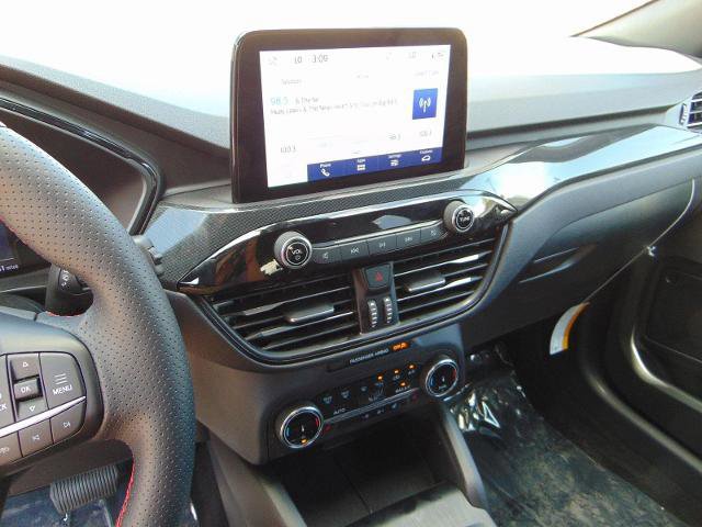 Certified 2025 Ford Escape ST-Line w/ Equipment Group 301A image 12