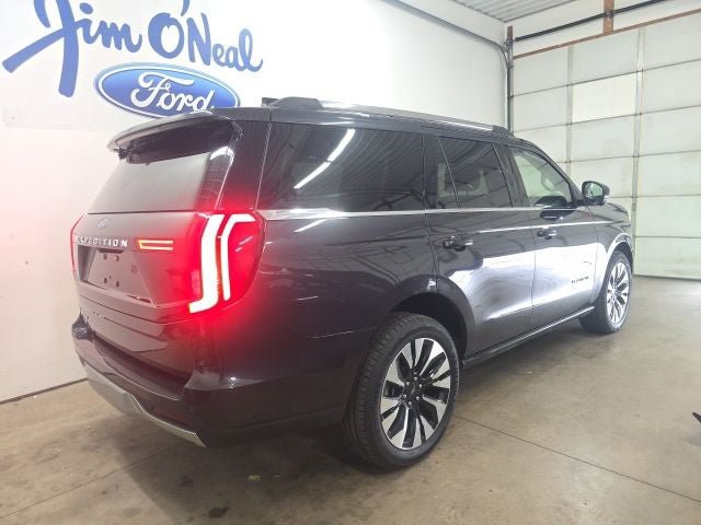Certified 2025 Ford Expedition Platinum w/ Driver's Package AWD/4WD image 10