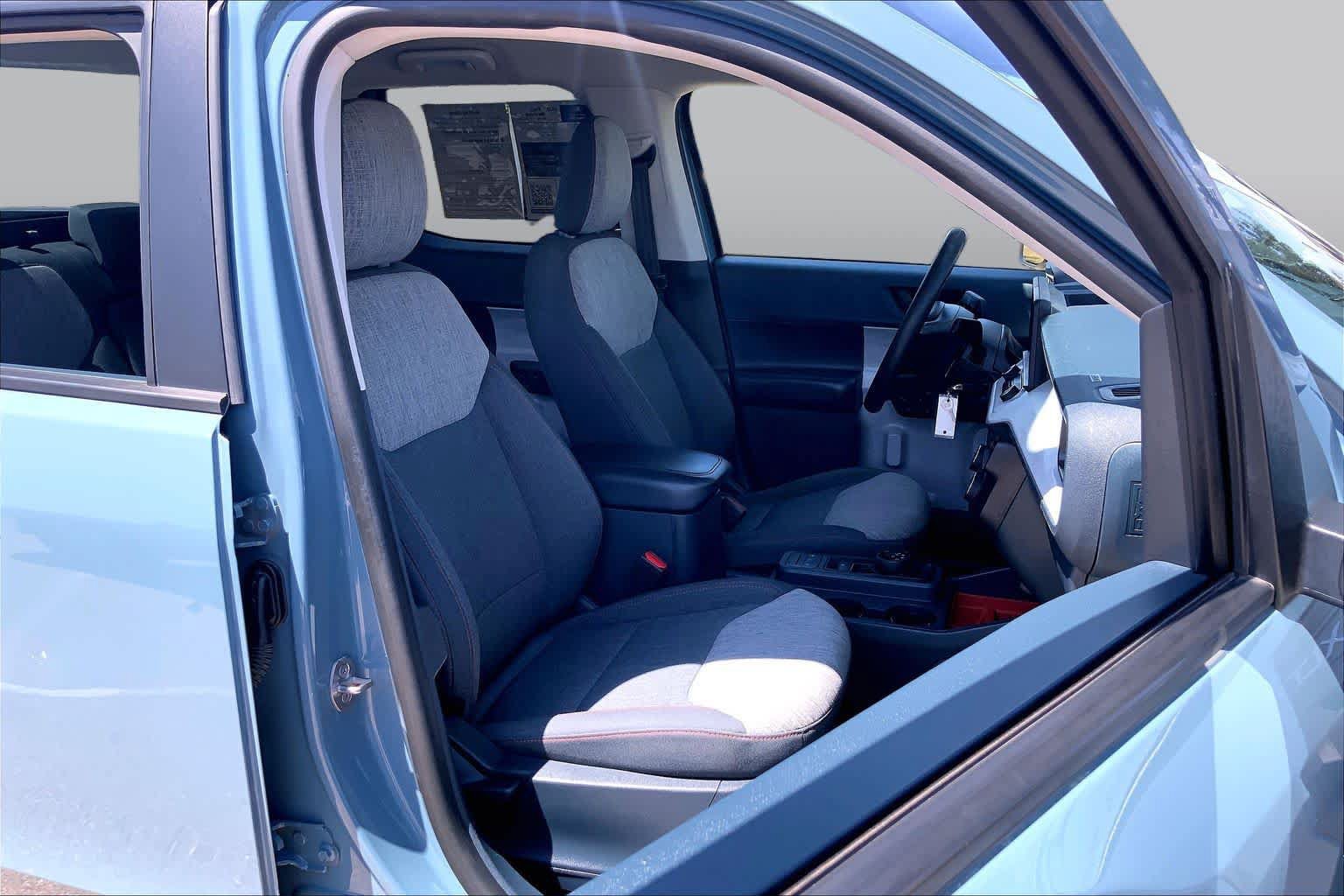 Certified 2022 Ford Maverick XLT FWD image 9