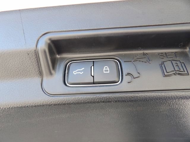 Certified 2022 Ford Explorer Limited w/ Equipment Group 301A RWD image 34