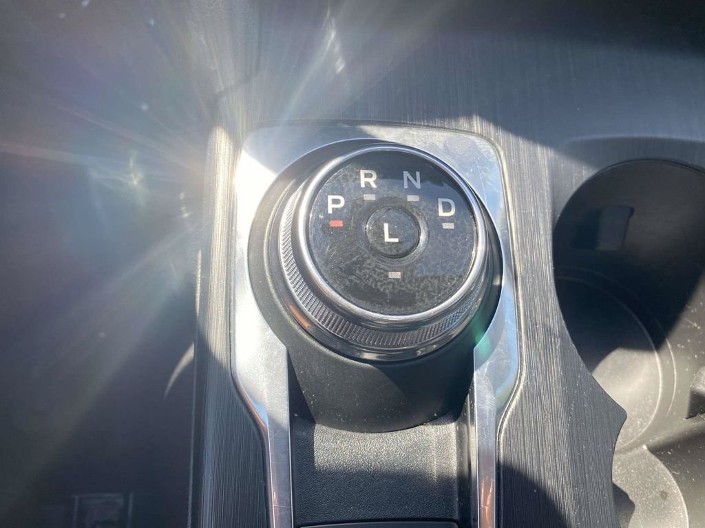 Certified 2025 Ford Escape Active FWD image 32