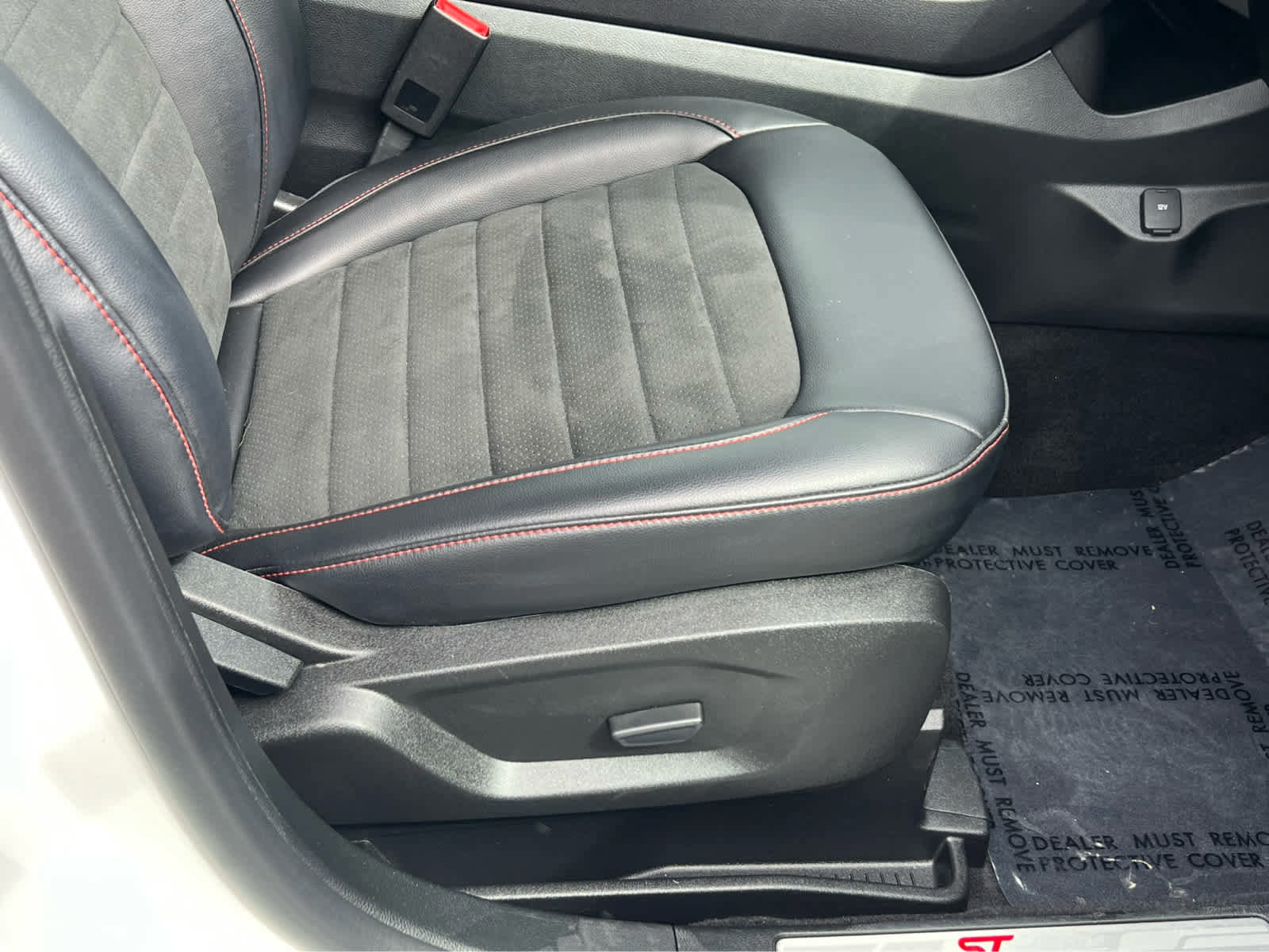 Certified 2023 Ford Edge ST-Line AWD/4WD image 17