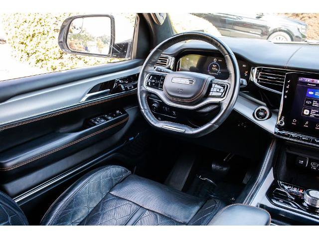 Used 2022 Jeep Grand Wagoneer Series III w/ Rear Seat Video Group 1 AWD/4WD image 14