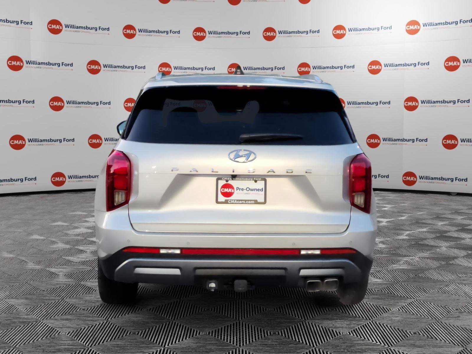 Used 2024 Hyundai Palisade SEL FWD image 4