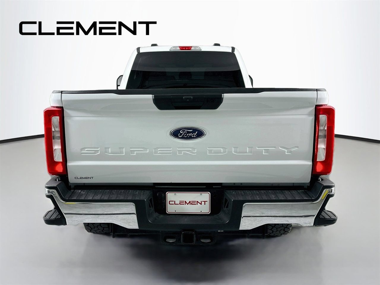 Certified 2024 Ford F250 XLT w/ FX4 Off-Road Package AWD/4WD image 8