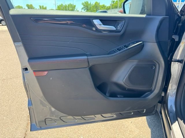 Certified 2026 Ford Escape ST-Line AWD/4WD image 11