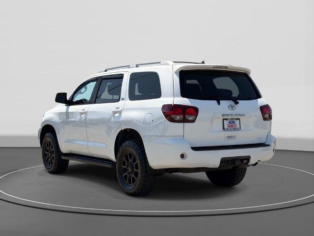 Used 2019 Toyota Sequoia SR5 AWD/4WD image 7