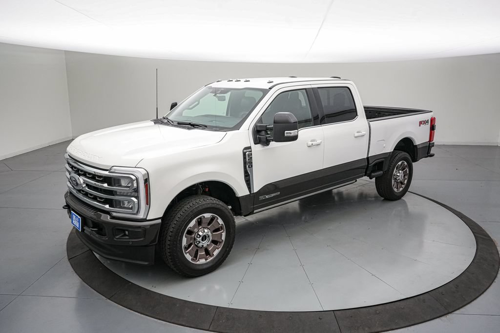 Certified 2025 Ford F250 King Ranch w/ FX4 Off-Road Package AWD/4WD image 10