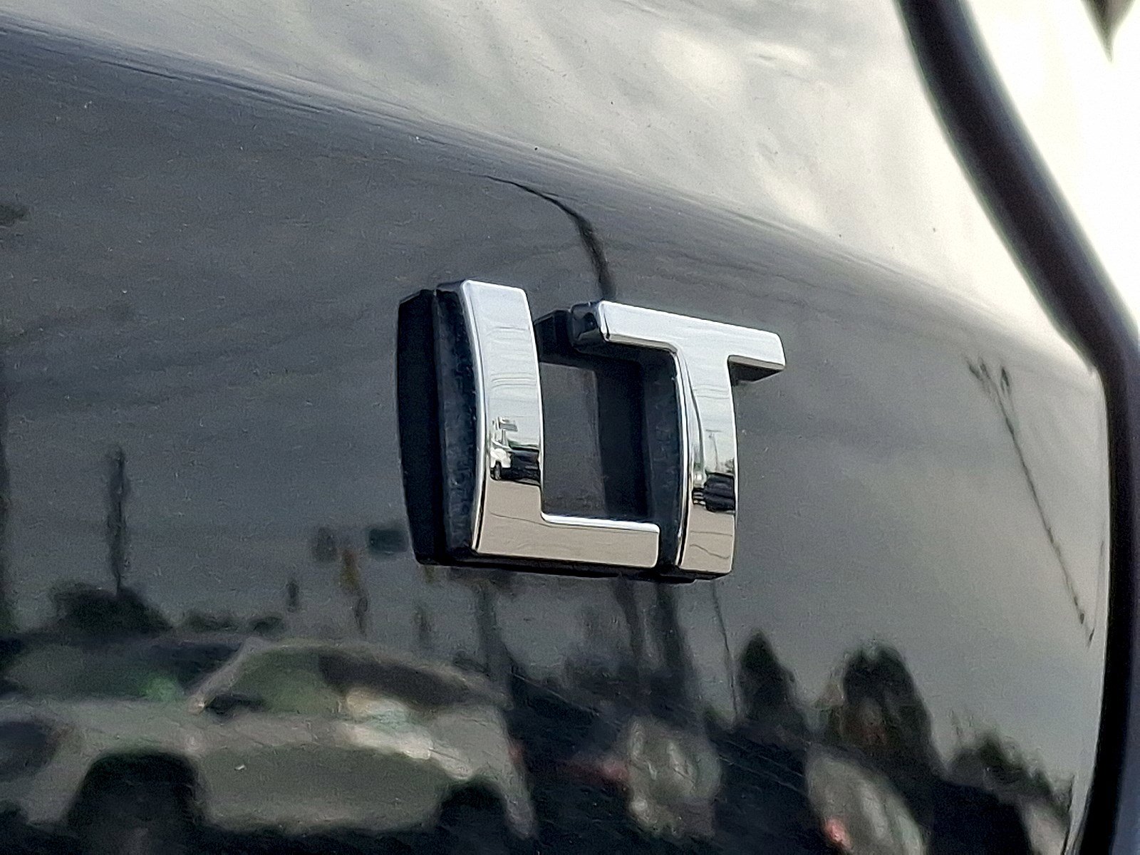 Used 2025 Chevrolet Trax LT w/ LT Convenience Package image 30