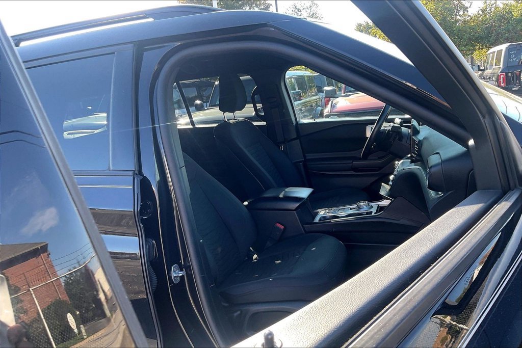 Certified 2020 Ford Explorer XLT AWD/4WD image 6