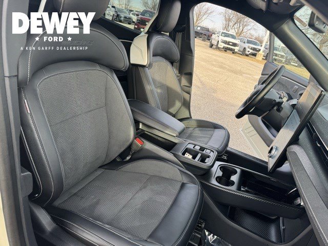 Certified 2025 Ford Mustang Mach-E GT image 35