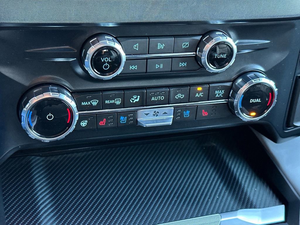 Certified 2024 Ford F350 Limited w/ FX4 Off-Road Package image 19