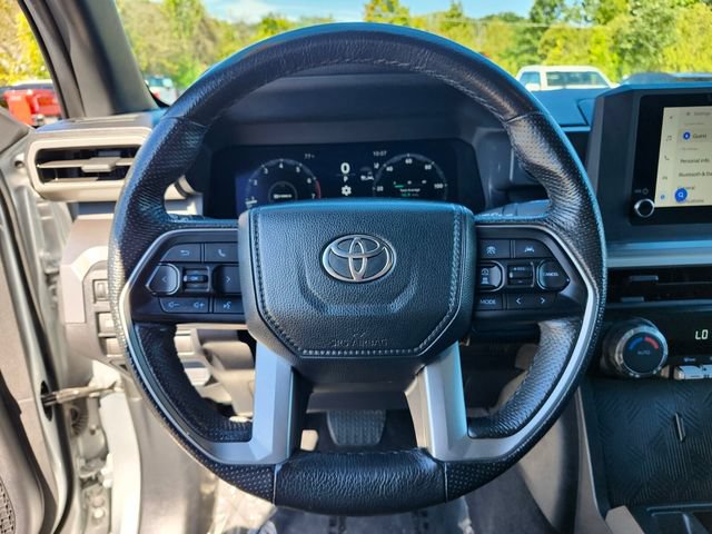 Used 2024 Toyota Tacoma TRD Off-Road AWD/4WD image 27
