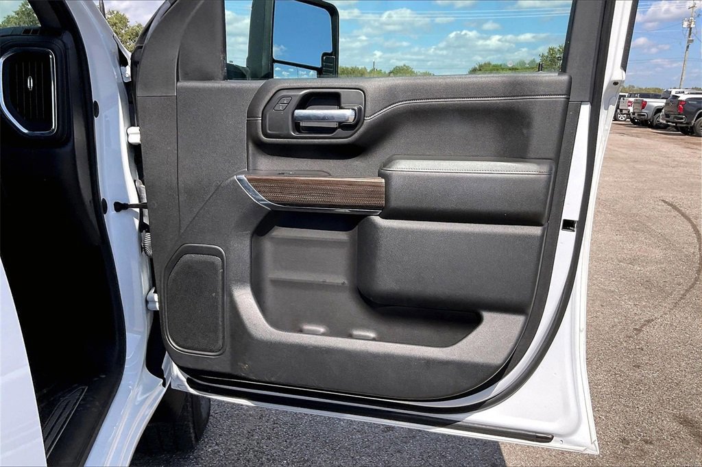 Used 2021 Chevrolet Silverado 2500 LT w/ Z71 Off-Road Package image 28