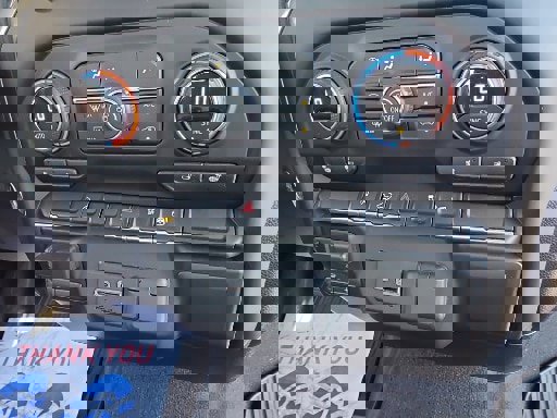 Used 2019 Chevrolet Silverado 1500 LT w/ All-Star Edition image 5