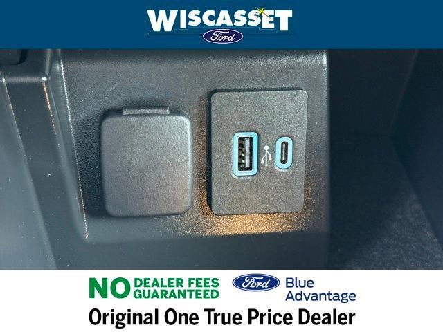 Certified 2022 Ford Explorer Limited w/ Equipment Group 301A image 28