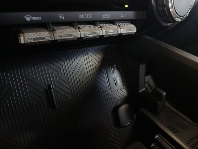 Used 2025 Toyota Tacoma TRD Sport AWD/4WD image 13