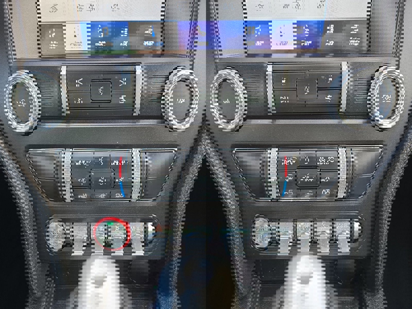 Certified 2022 Ford Mustang Convertible w/ Equipment Group 101A image 21