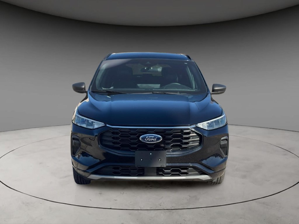 Certified 2024 Ford Escape ST-Line w/ Tech Pack #1 AWD/4WD image 2