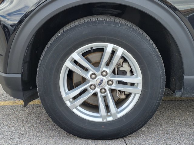 Certified 2023 Ford Explorer XLT w/ Equipment Group 202A AWD/4WD image 8