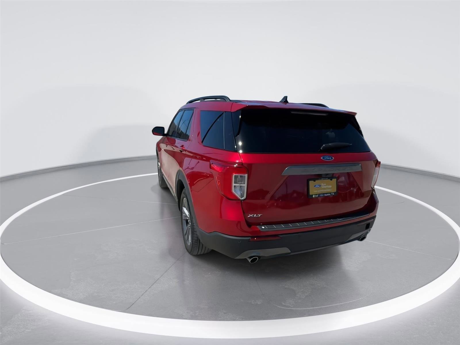 Certified 2024 Ford Explorer XLT w/ Equipment Group 202A image 6