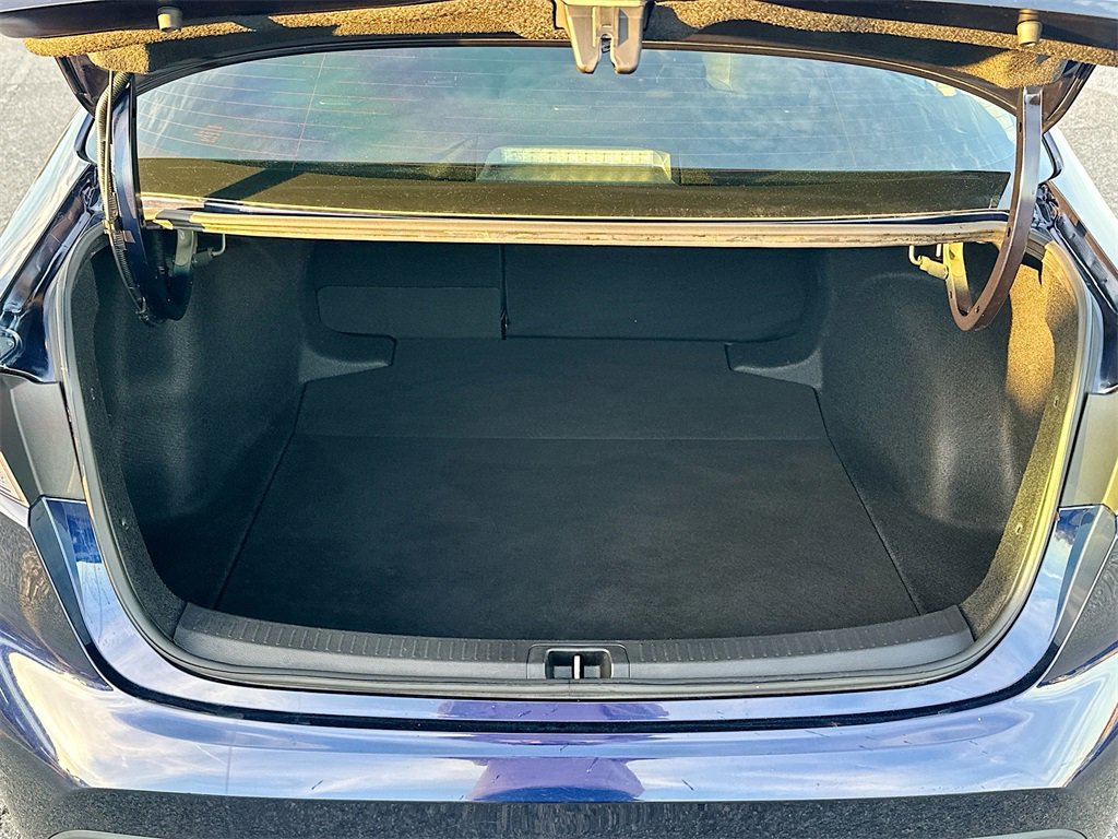 Used 2022 Toyota Corolla LE image 16