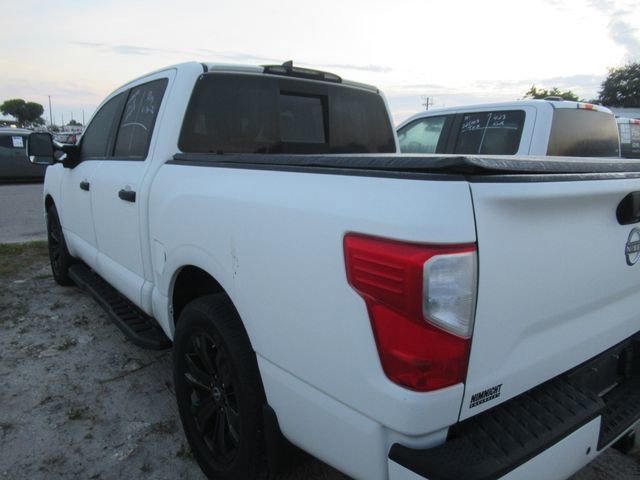 Used 2024 Nissan Titan SV w/ SV Convenience Package RWD image 4