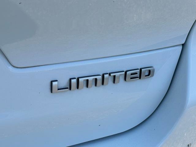 Used 2024 Jeep Grand Cherokee L Limited AWD/4WD image 17