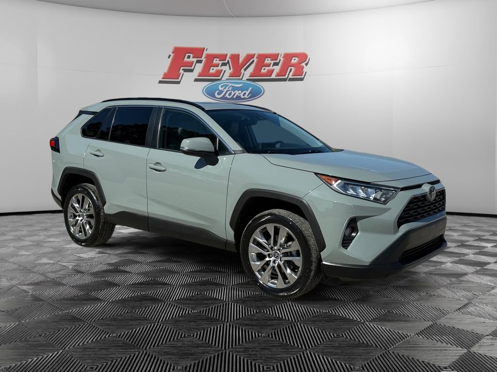 Used 2021 Toyota RAV4 XLE Premium FWD image 7
